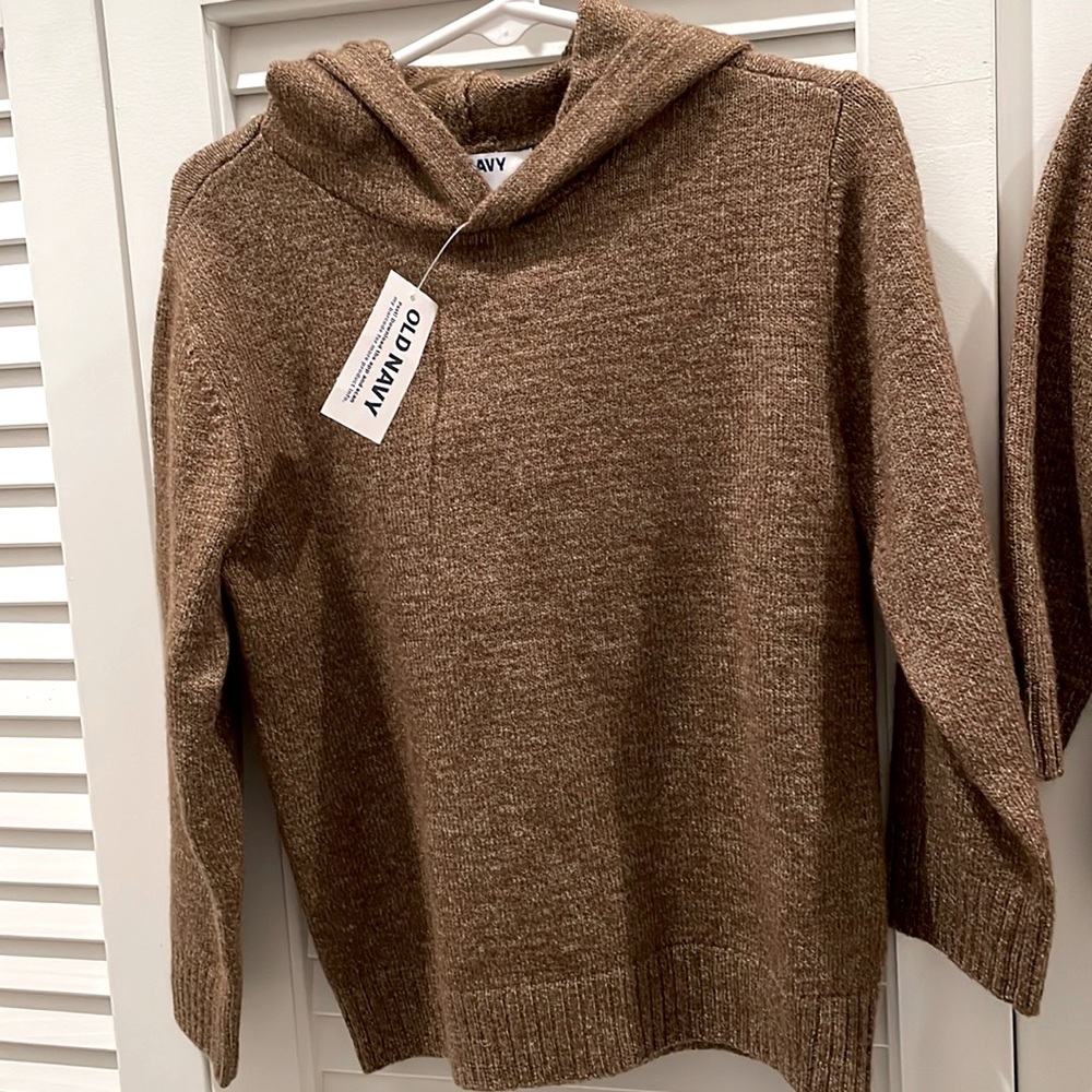 Old navy toddler sweatshirt size 3t. New with tags